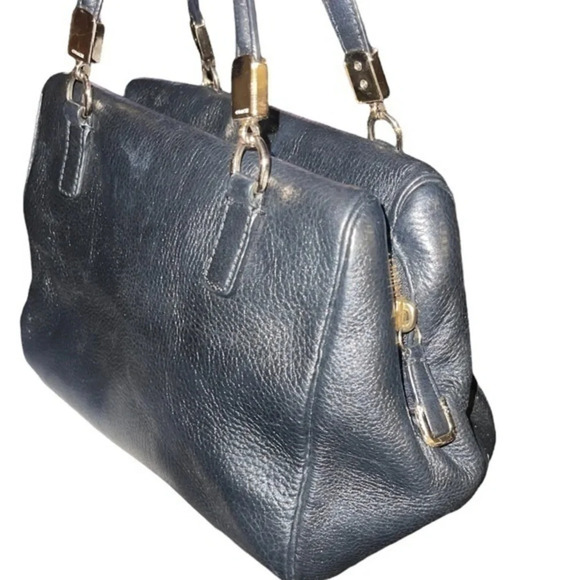 COACH PURSE. Super cute - Picture 13 of 15